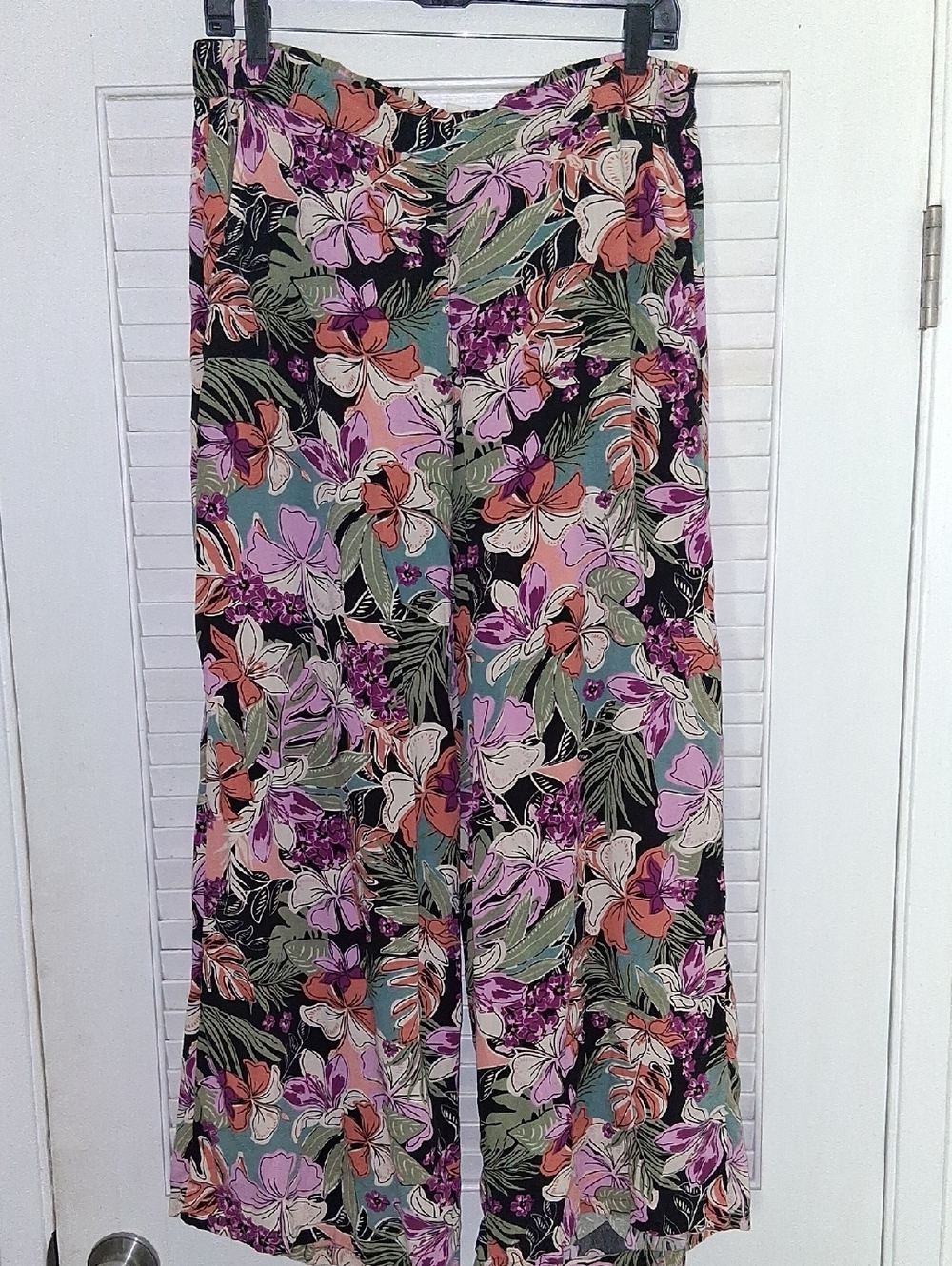 Roxy Floral Wide-Leg Pants in Black, Pink & Green XL